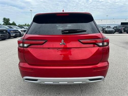 2023 Mitsubishi Outlander SEL