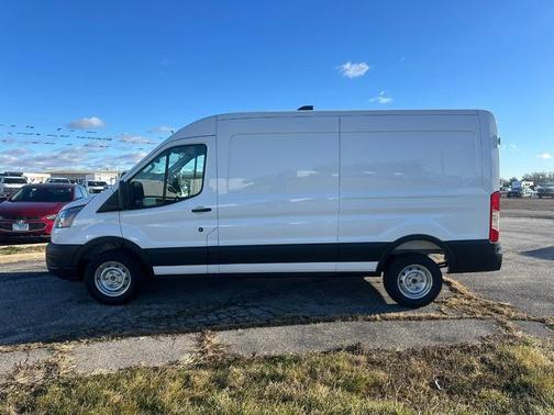 2026 Ford Transit-250 148 WB Medium Roof Cargo