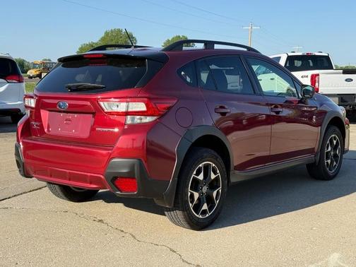 Venetian Red Pearl 2018 Subaru Crosstrek 2.0i