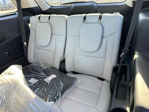 2025 Ford Explorer Platinum 4WD