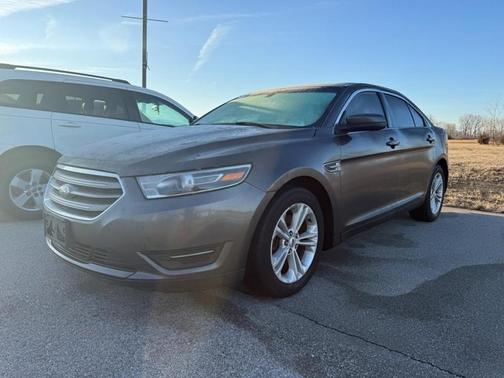 2016 Ford Taurus SEL