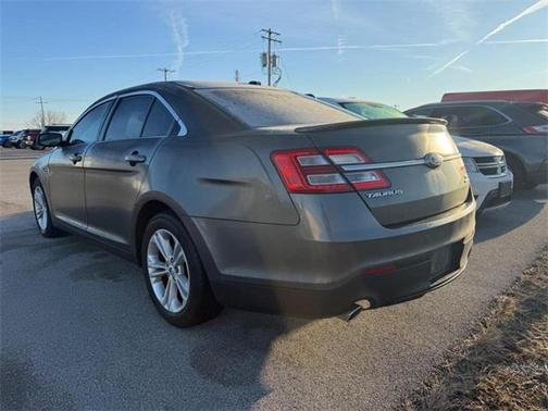 2016 Ford Taurus SEL