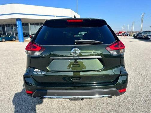 2020 Nissan Rogue SL