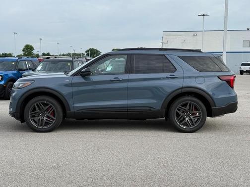 Vapor Blue Metallic 2026 Ford Explorer ST-Line