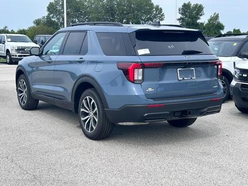 Vapor Blue Metallic 2026 Ford Explorer ST-Line