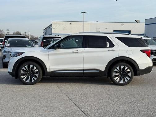 White Tri-Coat 2026 Ford Explorer Platinum