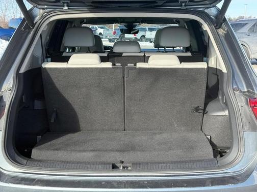 2019 Volkswagen Tiguan 2.0T SEL Premium