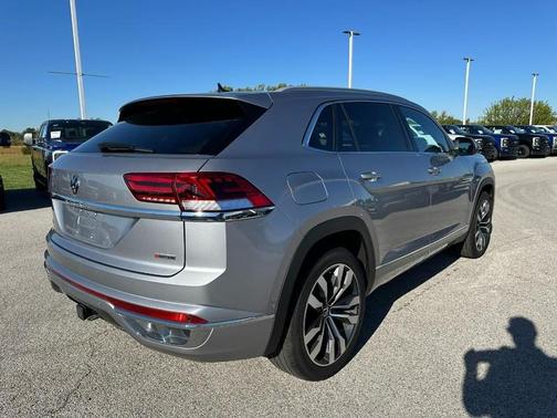 2022 Volkswagen Atlas Cross Sport 3.6L V6 SEL Premium R-Line