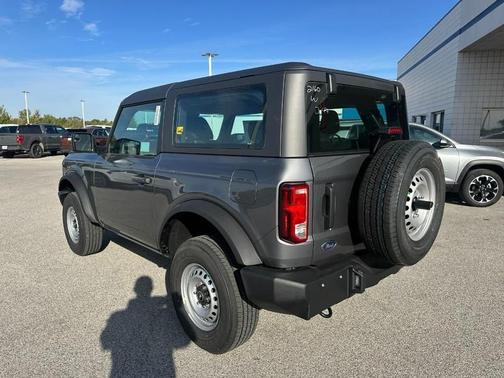 2025 Ford Bronco Base