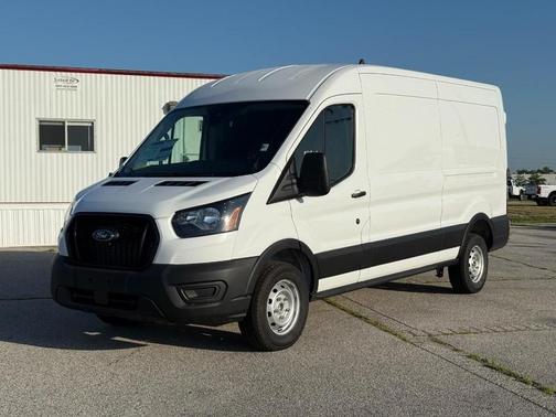 2025 Ford Transit-250 148 WB Medium Roof Cargo