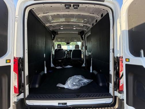 2025 Ford Transit-250 148 WB Medium Roof Cargo