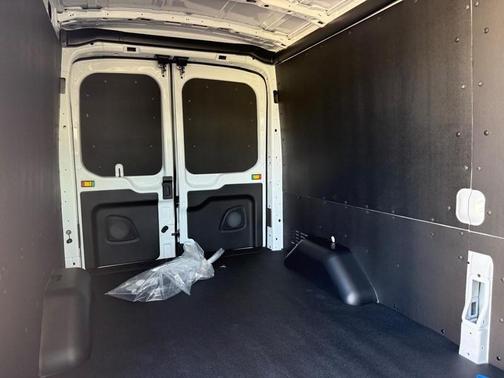2025 Ford Transit-250 148 WB Medium Roof Cargo