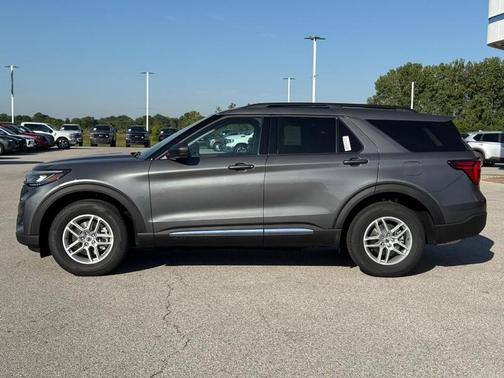 2025 Ford Explorer Active 4WD