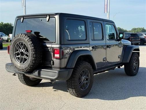 2024 Jeep Wrangler Sport