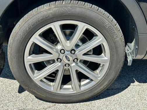 Shadow Black 2017 Ford Explorer Limited