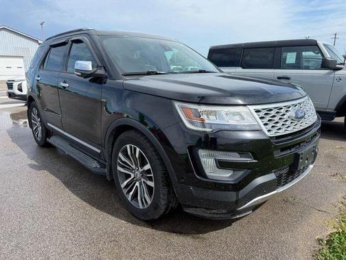 Shadow Black 2017 Ford Explorer Platinum