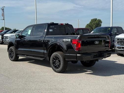 Agate Black Metallic 2026 Ford F-150 XLT