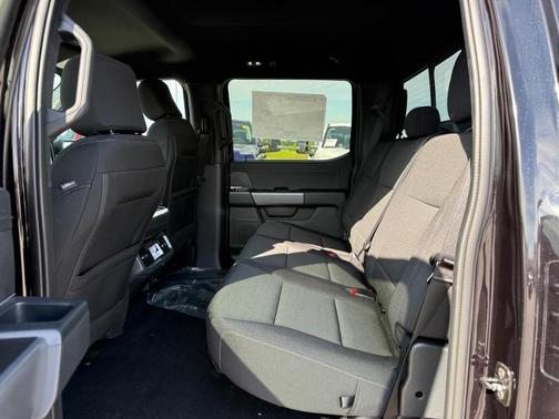 Agate Black Metallic 2026 Ford F-150 XLT