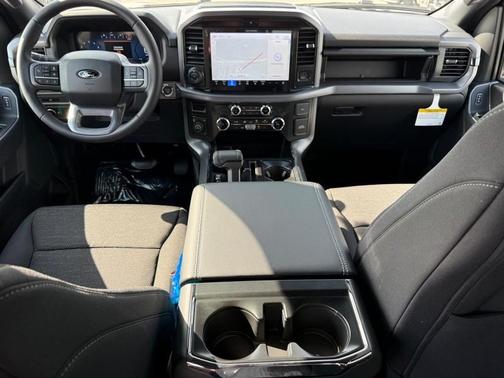 Agate Black Metallic 2026 Ford F-150 XLT
