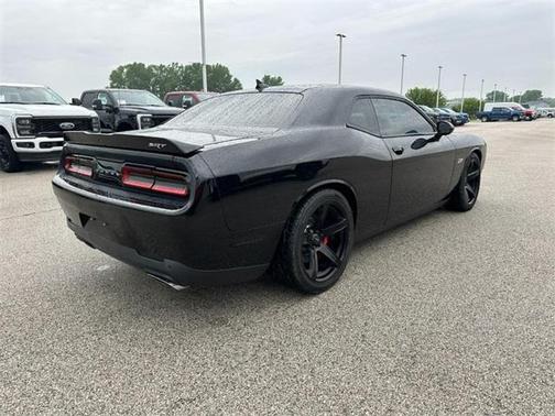 2016 Dodge Challenger SRT 392