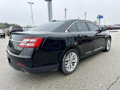 2018 Ford Taurus Limited