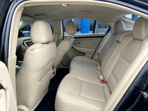 2018 Ford Taurus Limited