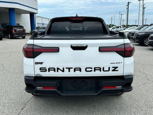 White 2024 Hyundai SANTA CRUZ 2.5T XRT