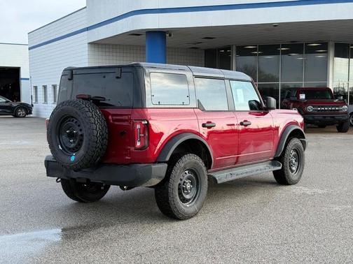 Ruby Red Metallic Tinted Clearcoat 2026 Ford Bronco Outer Banks