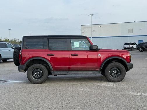 Ruby Red Metallic Tinted Clearcoat 2026 Ford Bronco Outer Banks