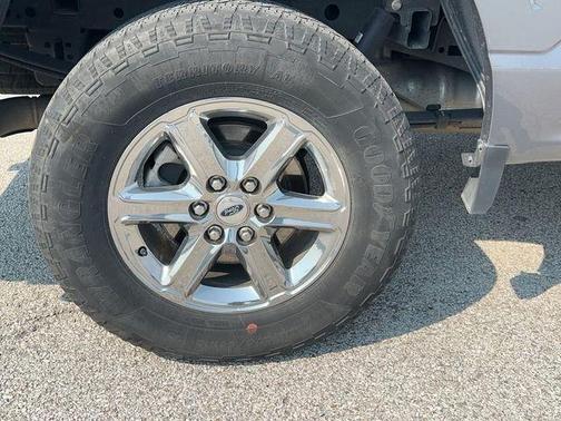 CARBONIZED GRAY METALLIC 2024 Ford F-150 XLT