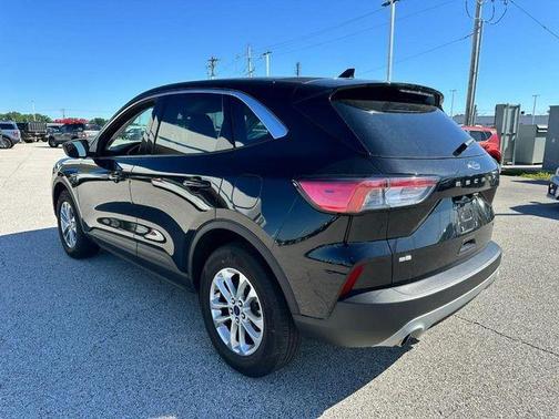 Black Metallic 2022 Ford Escape SE