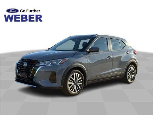 Boulder Gray Pearl 2023 Nissan Kicks SV