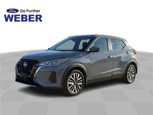 Boulder Gray Pearl 2023 Nissan Kicks SV