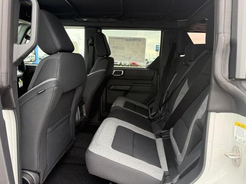 Avalanche Gray 2026 Ford Bronco Big Bend