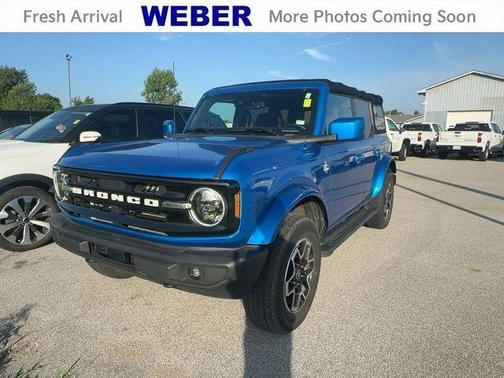 Velocity Blue Metallic 2023 Ford Bronco Outer Banks