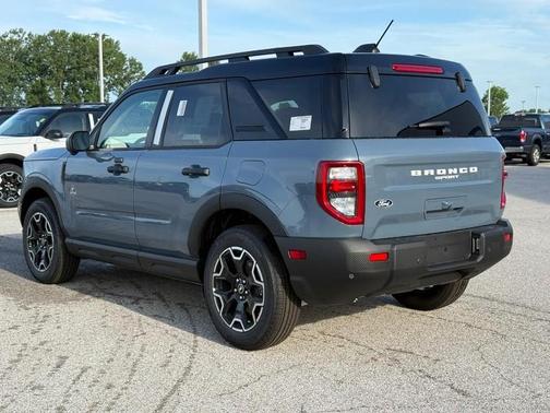 Azure Gray Metallic 2026 Ford Bronco Sport Outer Banks