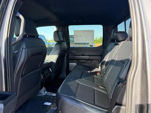 Agate Black Metallic 2026 Ford F-150 STX