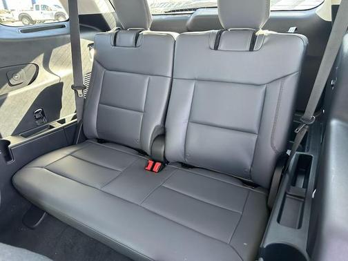 2025 Ford Explorer Active 4WD