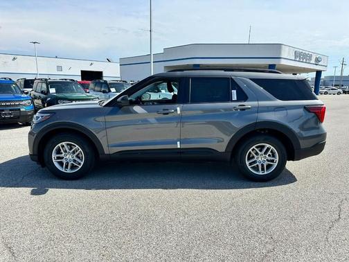 Carbonized Gray Metallic 2026 Ford Explorer Active