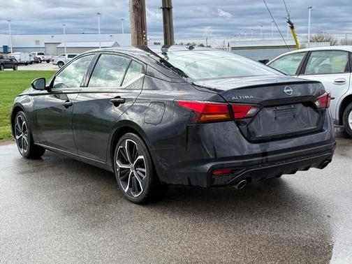 2025 Nissan Altima SR