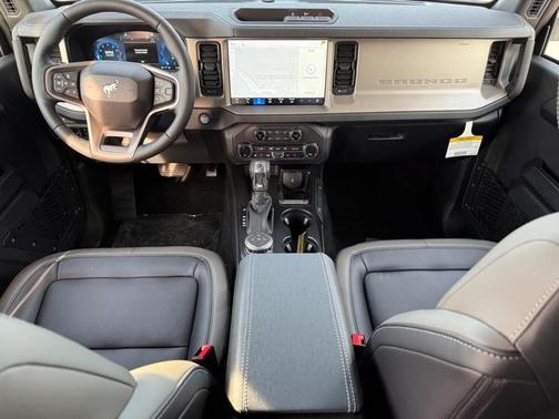 Avalanche Gray 2026 Ford Bronco Outer Banks