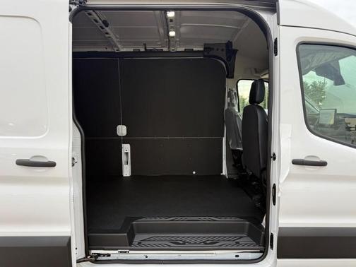 2026 Ford Transit-350 T-350 MED RF 9500 GVWR