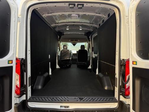2026 Ford Transit-350 T-350 MED RF 9500 GVWR