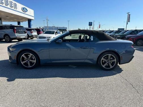 2025 Ford Mustang EcoBoost Premium