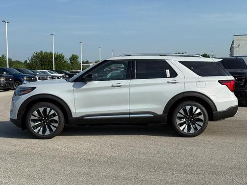 2025 Ford Explorer Platinum 4WD