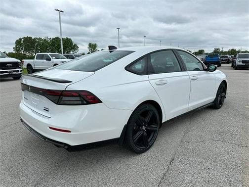 2023 Honda Accord Hybrid Sport-L
