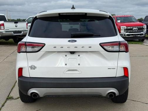 Oxford White 2020 Ford Escape SE