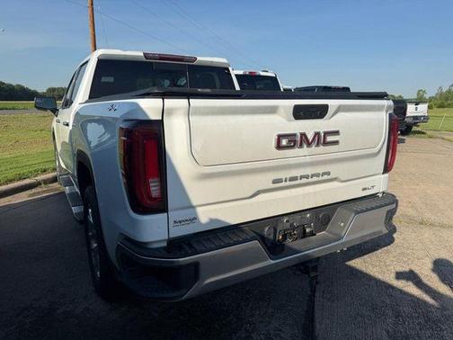 Summit White 2021 GMC Sierra 1500 SLT