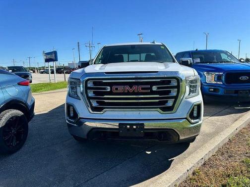 Summit White 2021 GMC Sierra 1500 SLT