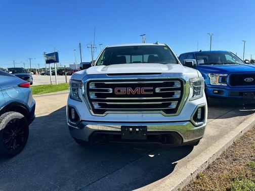 Summit White 2021 GMC Sierra 1500 SLT